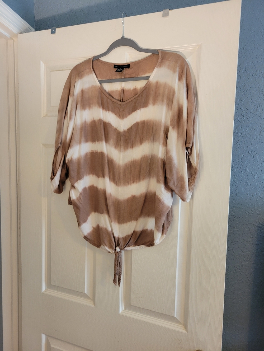 Grace Elements Taupe and White Tie-Front V-Neck Blouse with Ties at Waist